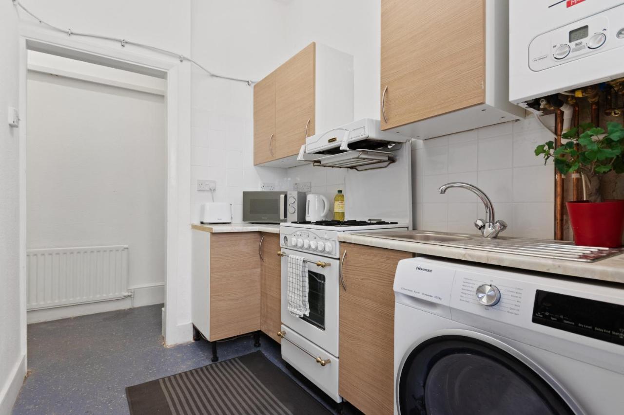 Fantastic 2Bd Barking Stay With Links To The City! Лондон Экстерьер фото